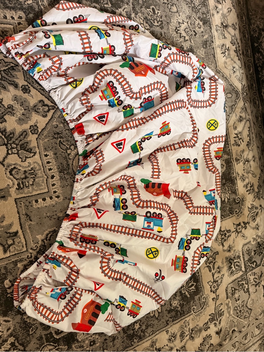 Train-Print Fitted Crib Sheet in White with Multicolor Trains